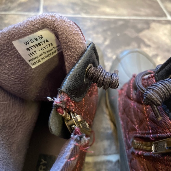 Burgundy Sperry Boots! - Picture 4 of 4